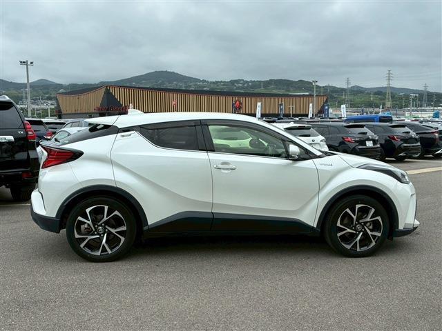 Toyota C-HR 10
