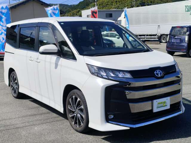 Toyota Noah 7