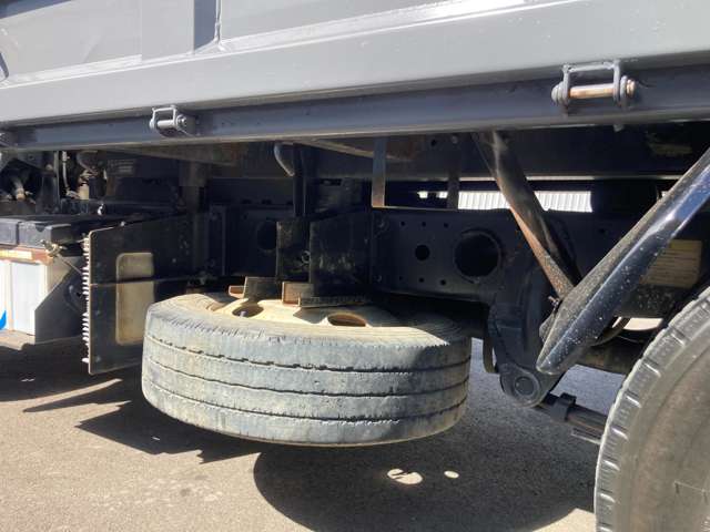 Mitsubishi Fuso Canter 12