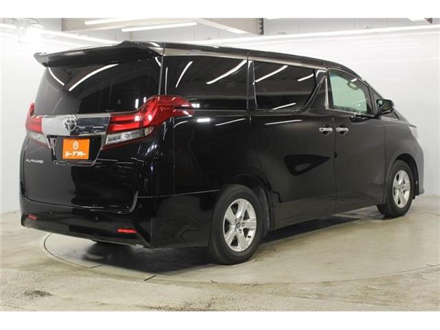 Toyota Alphard 6