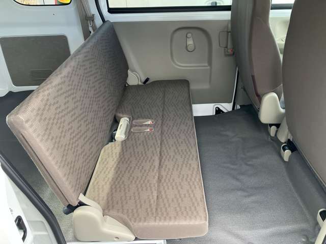 Mitsubishi Minicab Van 8