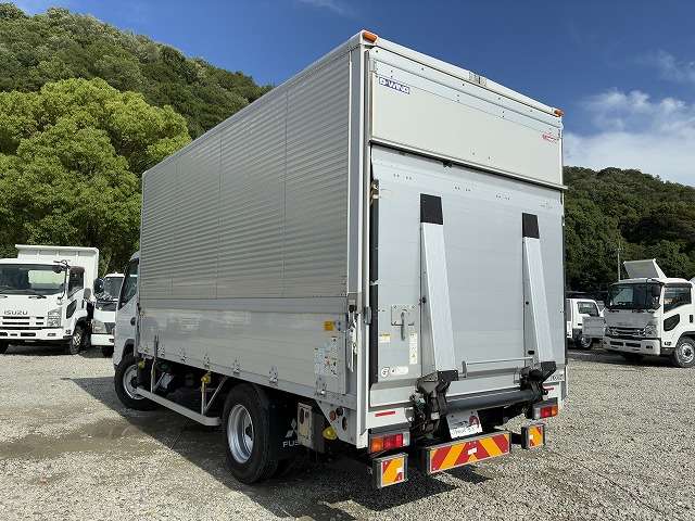 Mitsubishi Fuso Canter 6