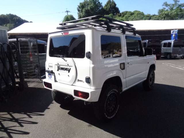 Suzuki Jimny 3