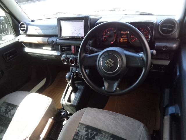 Suzuki Jimny 4