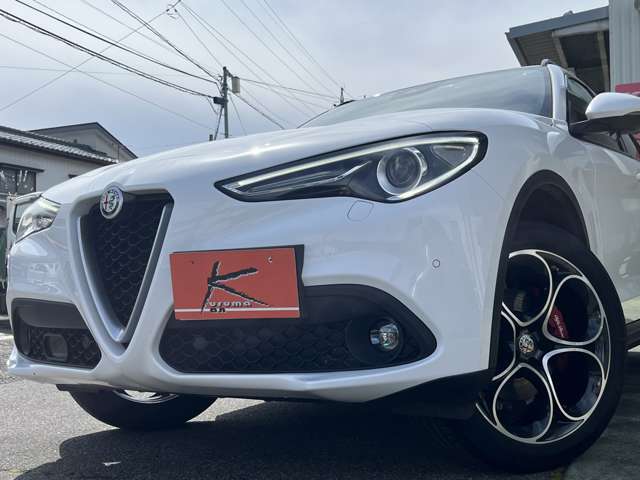 Alfa Romeo Stelvio 4