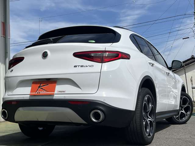 Alfa Romeo Stelvio 6