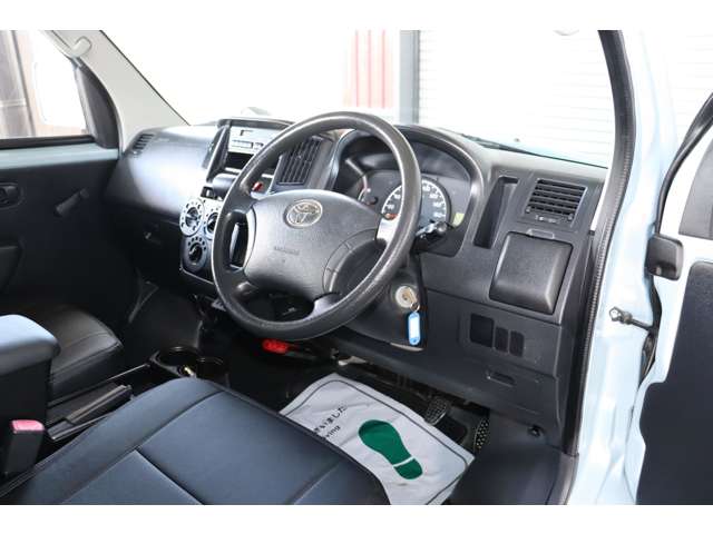 Toyota Town Ace Truck 11
