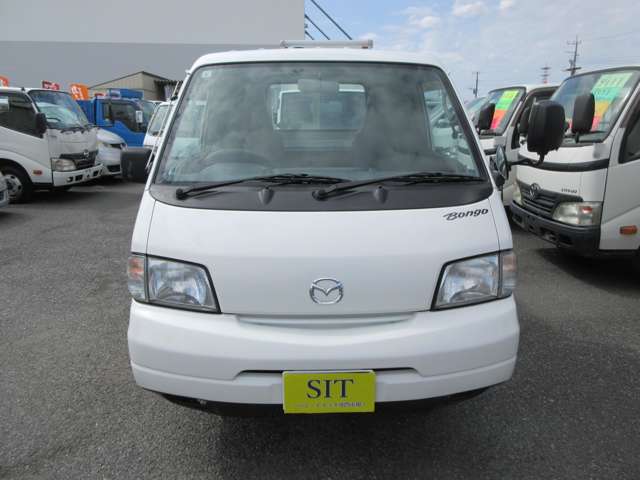 Mazda Bongo Truck 5