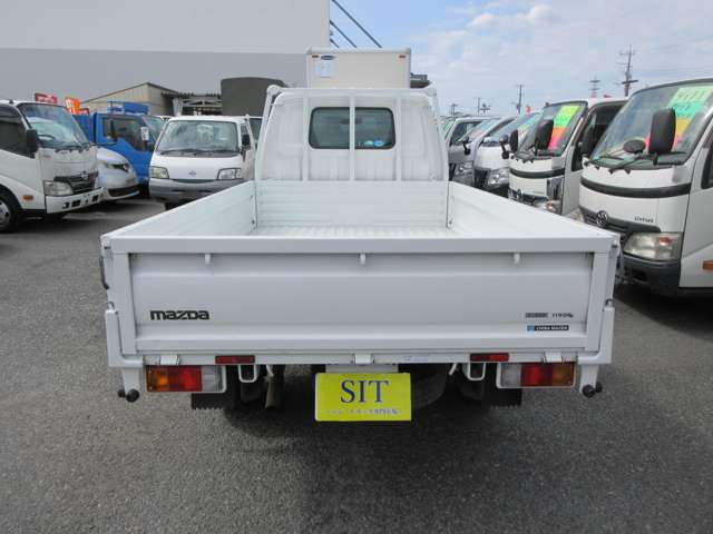 Mazda Bongo Truck 6