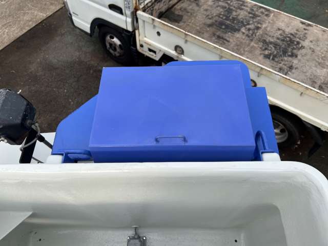 Isuzu Elf 2