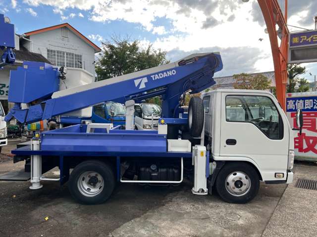 Isuzu Elf 6