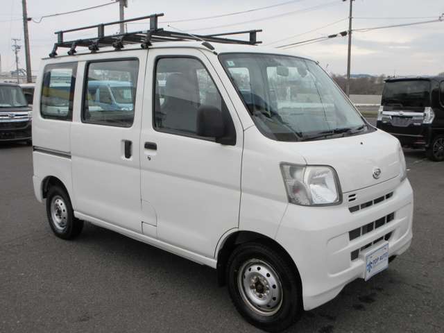 Daihatsu Hijet Cargo 11