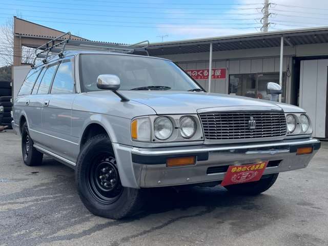 Toyota Crown Van 3