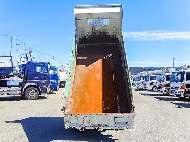 Mitsubishi Fuso Canter 11