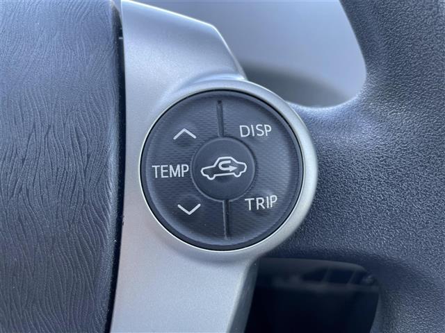 Toyota Prius α 10