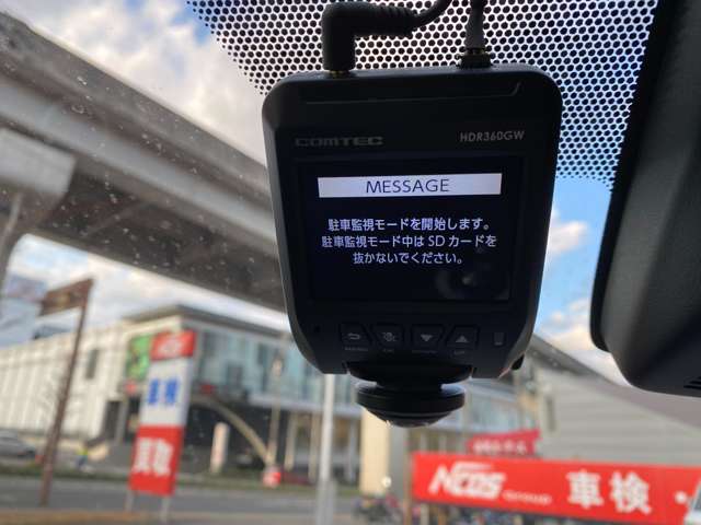 Toyota Sienta 5