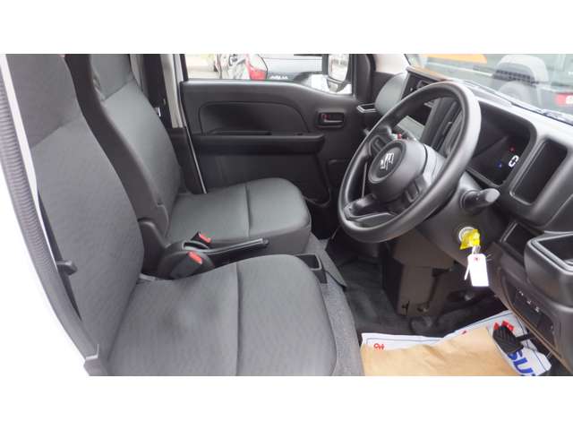 Suzuki Every 12