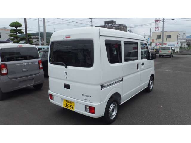 Suzuki Every 4