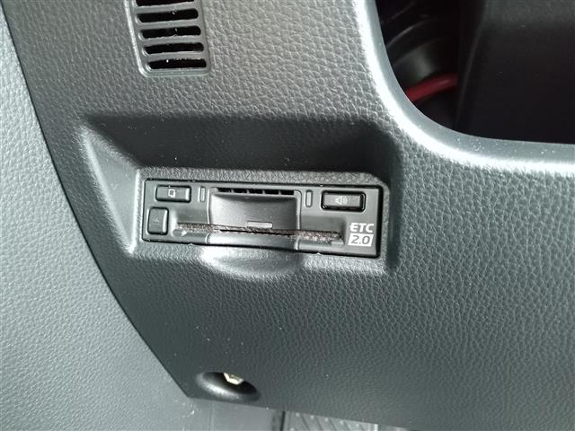 Toyota Voxy 9