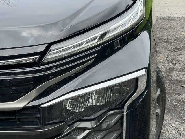 Toyota Voxy 7