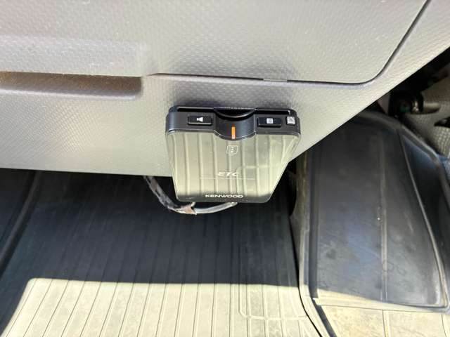 Isuzu Elf 10