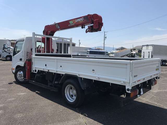 Hino Dutro 6