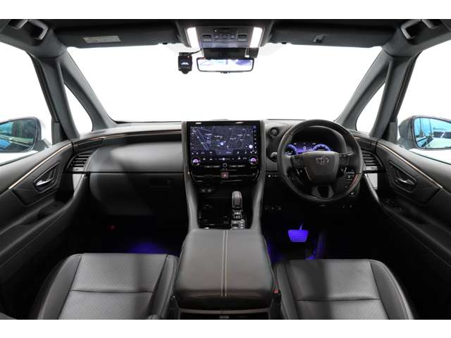Toyota Vellfire 10