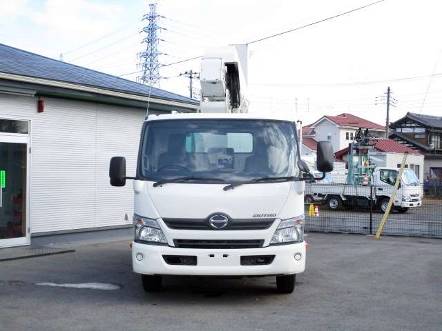 Hino Dutro 6