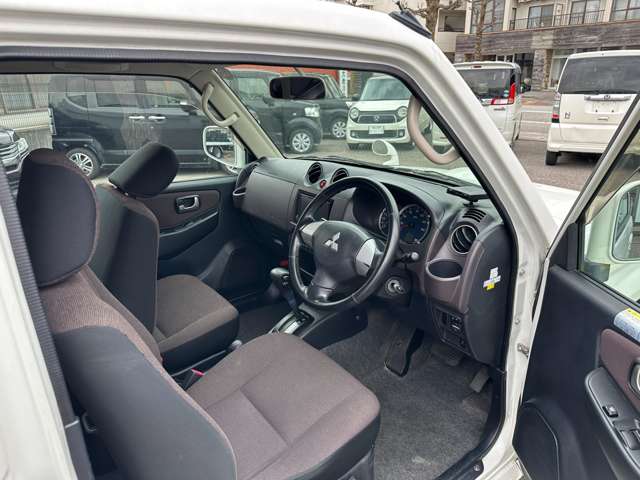 Mitsubishi Pajero Mini 12
