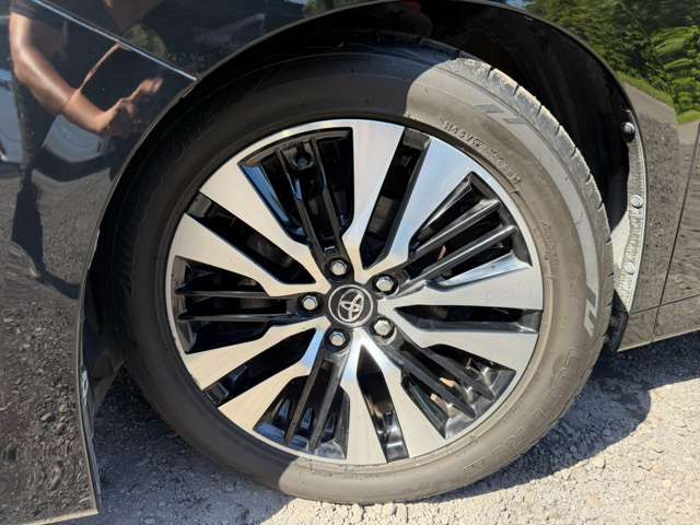 Toyota Vellfire 11