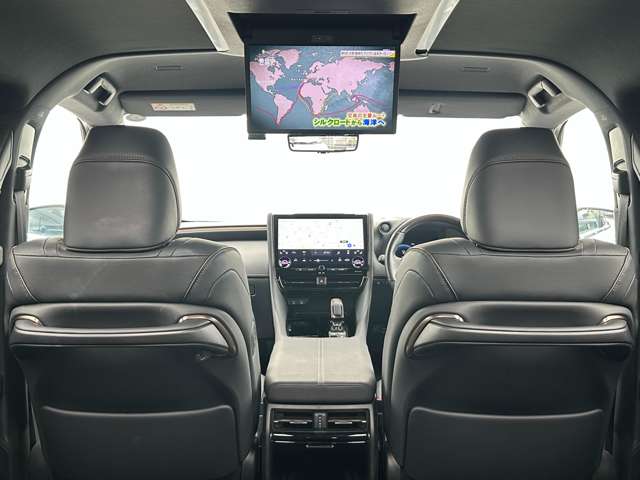 Toyota Alphard 6