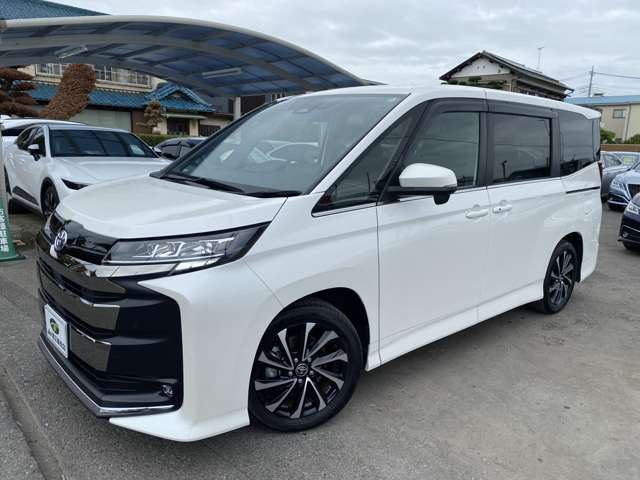 Toyota Noah 8