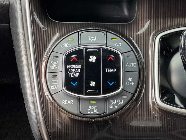 Toyota Esquire 10
