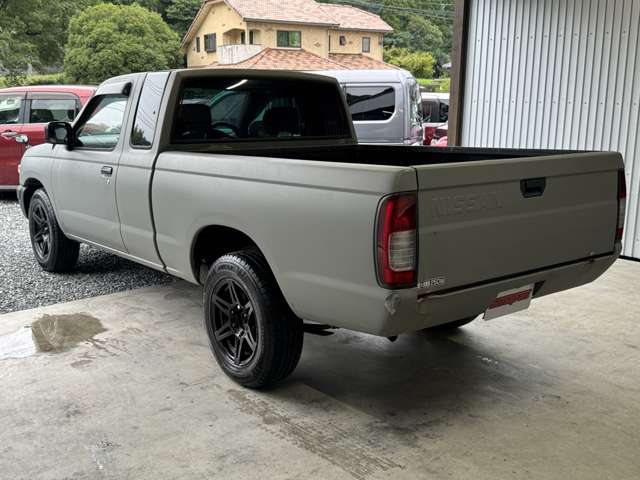 Nissan Datsun 4