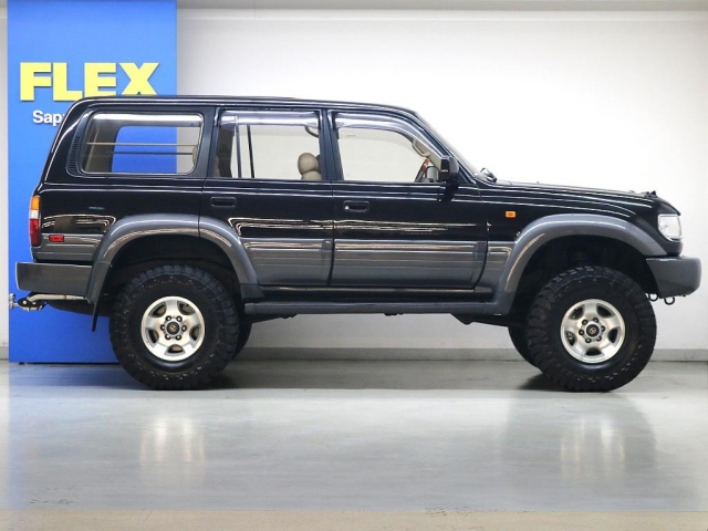 Toyota Land Cruiser 80 12
