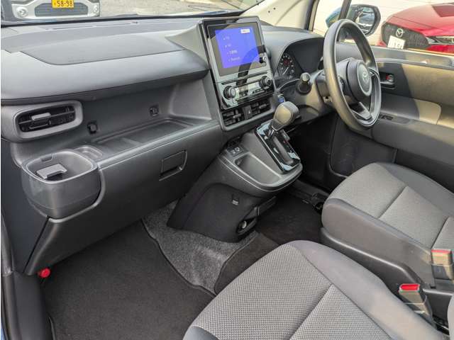 Toyota Sienta 8