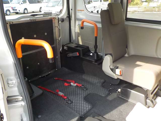 Suzuki Every 12