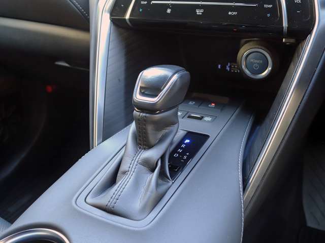 Toyota Harrier 9