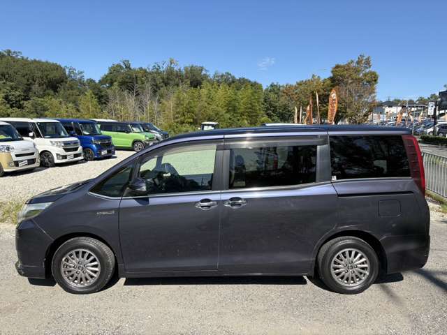 Toyota Esquire 8