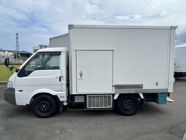 Mazda Bongo Truck 5