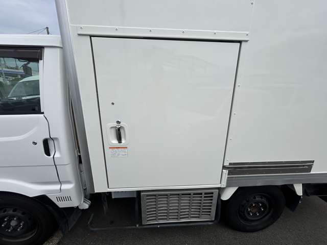 Mazda Bongo Truck 8