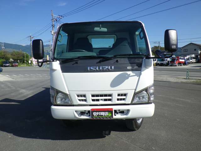 Isuzu Elf 3