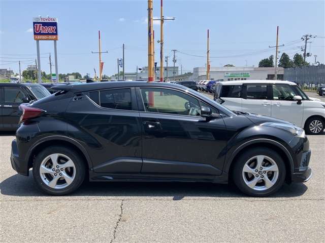 Toyota C-HR 4