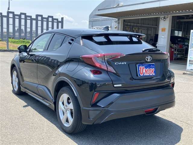 Toyota C-HR 7