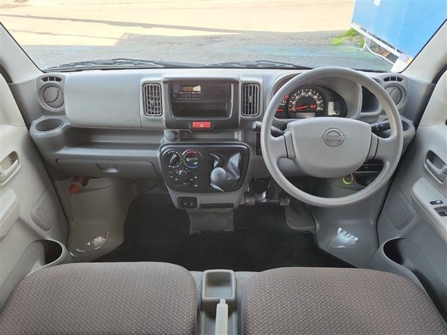Nissan NV100 Clipper 2