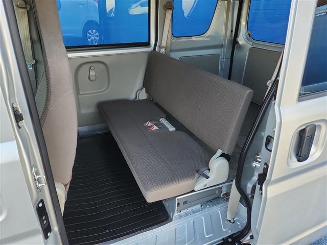 Nissan NV100 Clipper 6
