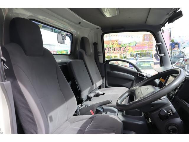 Isuzu Elf 11