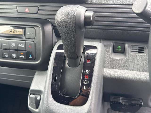 Honda N-VAN 6