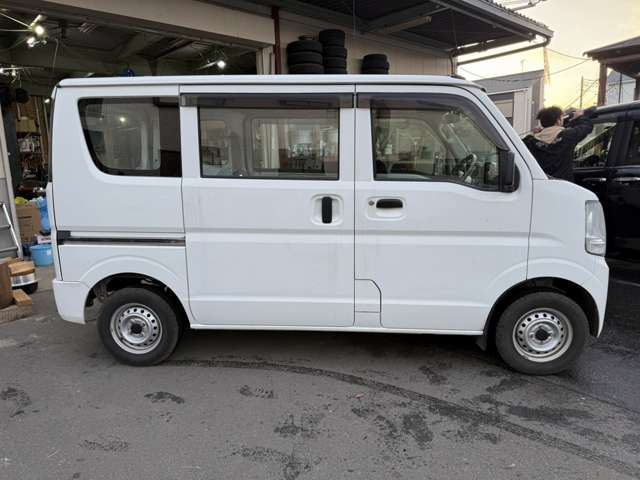 Nissan NV100 Clipper 10