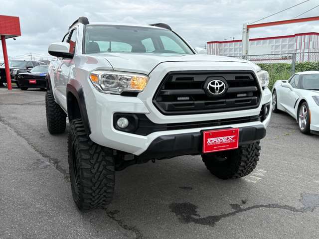 Toyota Tacoma 11